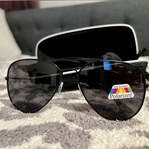 NWOT polarized aviator glasses
